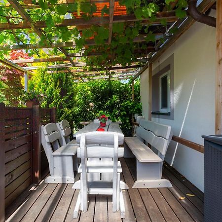 Bnb Comfort Guesthouse Olten - Lostorf Екстер'єр фото