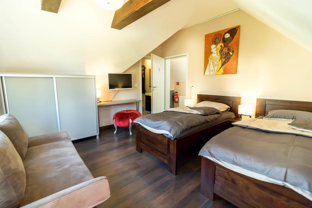 Bnb Comfort Guesthouse Olten - Lostorf Екстер'єр фото