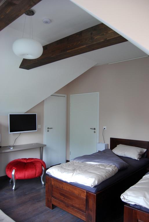 Bnb Comfort Guesthouse Olten - Lostorf Екстер'єр фото